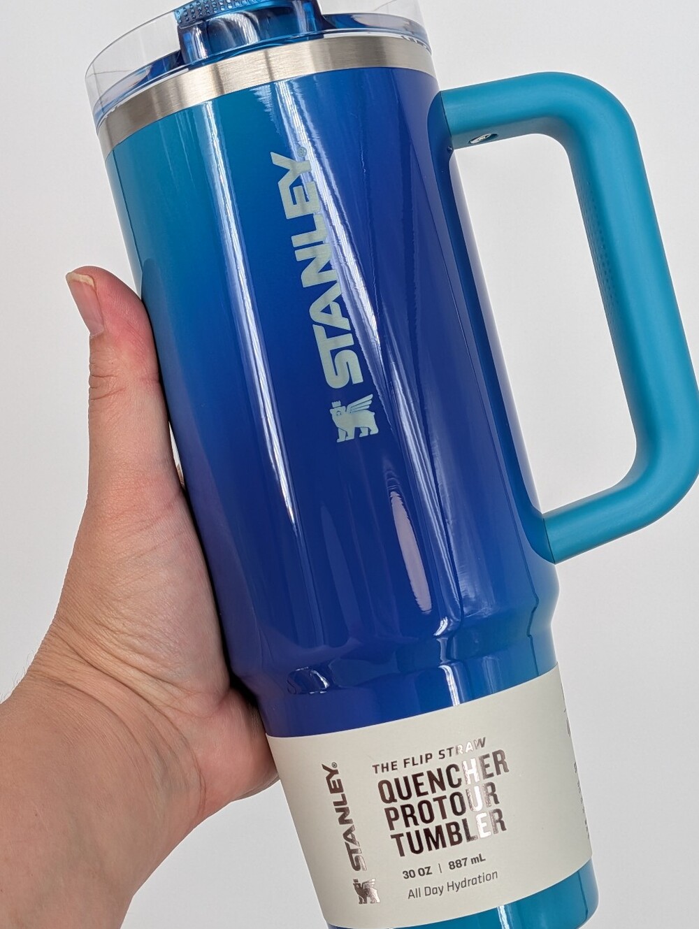 NEW Stanley cup The Quencher ProTour Flip Straw Tumbler 30oz Sea Glass Aura 2026